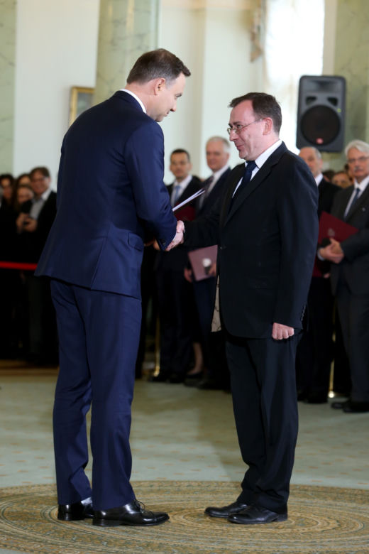 TAK UŁASKAWIAJĄ PREZYDENCI