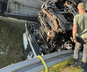 Poważny wypadek na trasie S8. Ciężarówka zderzyła się z osobówką