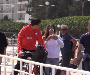 Marina i Wojciech Szczęsny na ROMANTYCZNYM spacerze w La Baule. Zobacz, co robili!