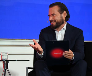 Najwięksi polityczni zwycięzcy i przegrani roku 2025