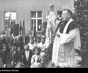 100 archiwalnych zdjęć Katowic, które trzeba zobaczyć. Sentymentalna podróż w czasie