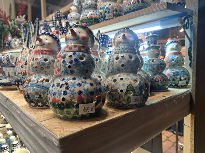 Jarmark Bożonarodzeniowy na Rynku Głównym w Krakowie 2025. Oferta wystawców