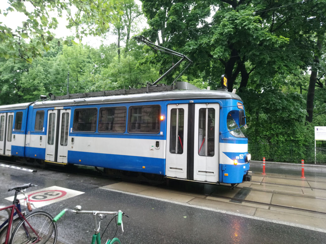 Kraków całkowicie sparaliżowany przez ulewy 23.05.2019: zalane drogi, brak prądu, nie kursują tramwaje