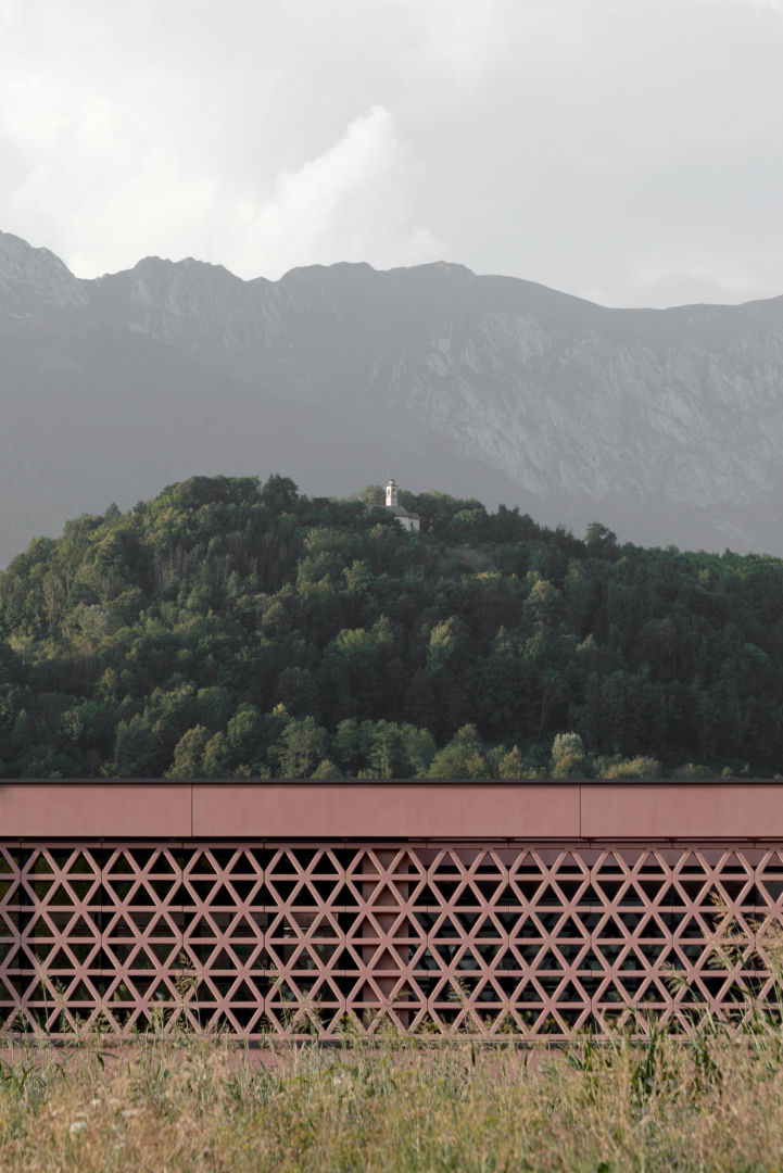 Szkoła w Puos d'Alpago we Włoszech