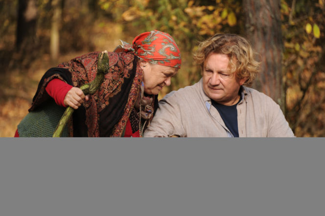 Ranczo 9 sezon odc. 112. Babka (Grażyna Zielińska), Kusy (Paweł Królikowski)