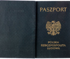 Kraków. Przyleciał do Polski z Chicago. Miał przy sobie paszport nieistniejącego państwa