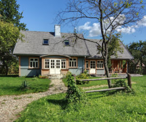 Drewniany dom na Podlasiu