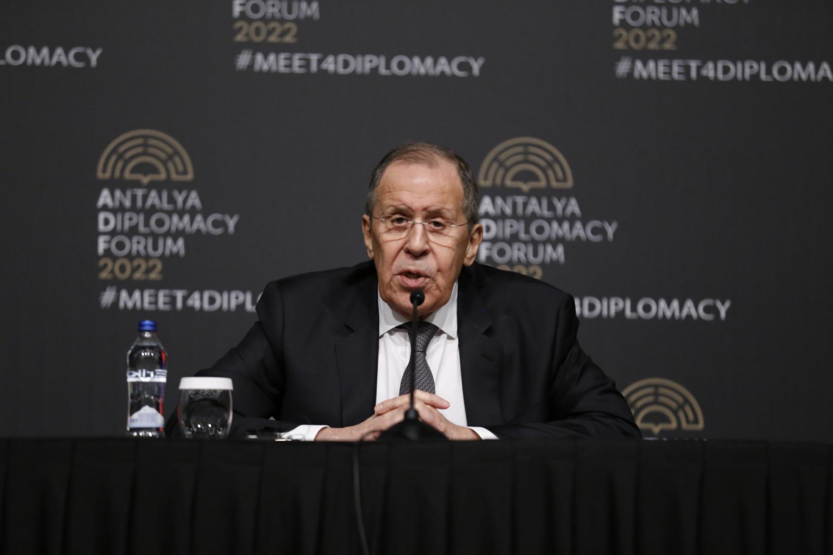 Лавров угрожает Западу! Вмешательство в Украину, ядерный риск и статус Финляндии