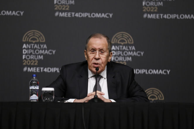 Ławrow grozi Zachodowi! Interwencja w Ukrainie, ryzyko nuklearne i status Finlandii