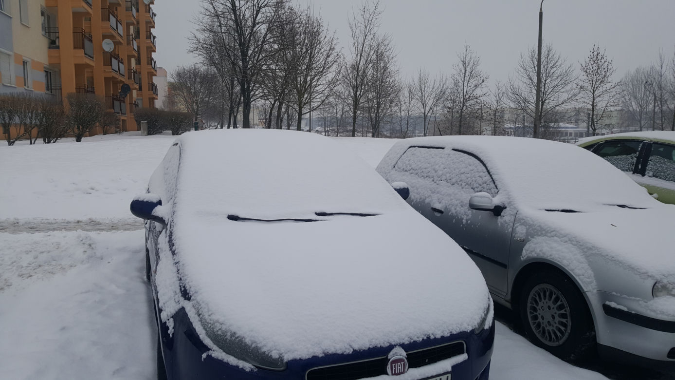 W Bydgoszczy znów prószy śnieg