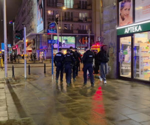 Dantejskie sceny w tramwaju. 28-latek zaatakował Ukraińca nożem