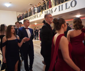 Studniówka pełna blasku i emocji! Tak bawili się maturzyści II LO w Bydgoszczy [ZDJĘCIA]