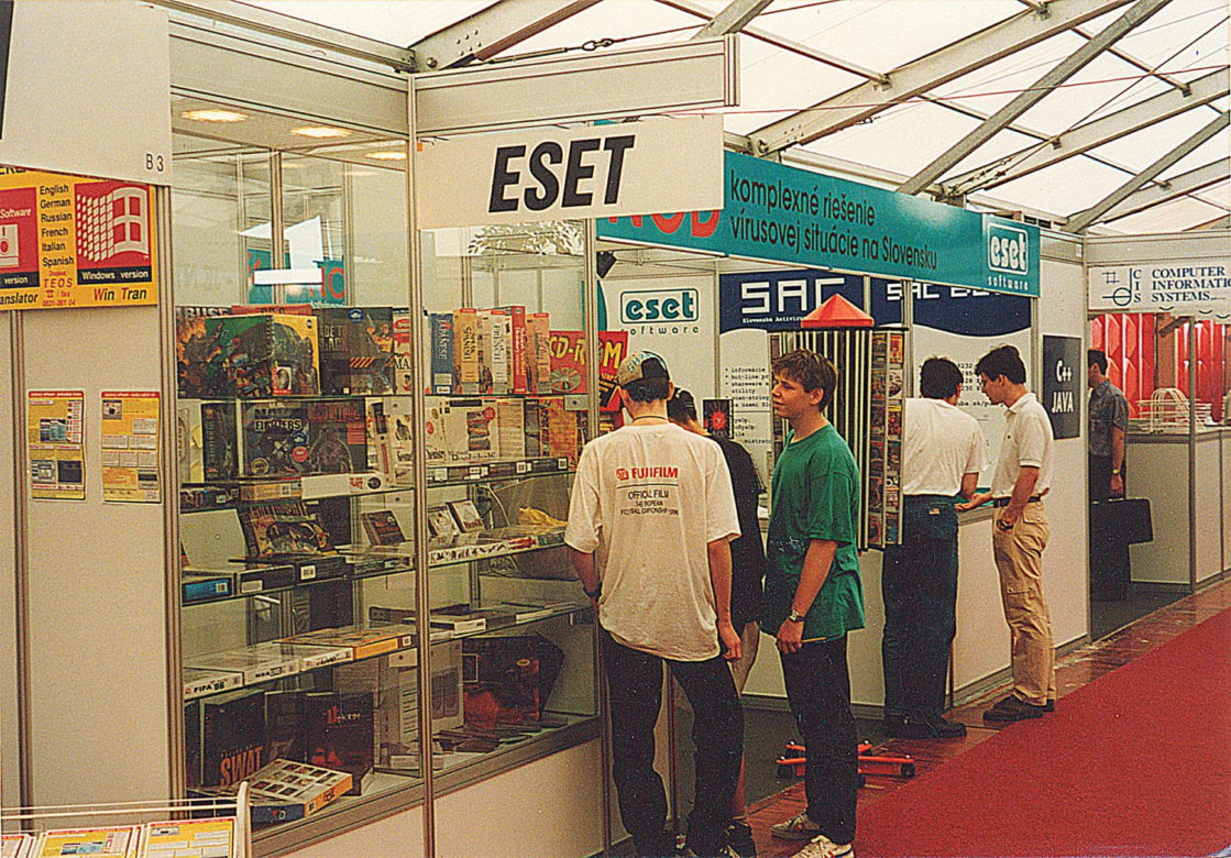 ESET zdjęcia archiwalne