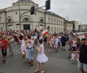 „Cześć i chwała bohaterom!”. Siedlczanie spotkali się w centrum miasta, by uczcić 82. rocznicę wybuchu Powstania Warszawskiego