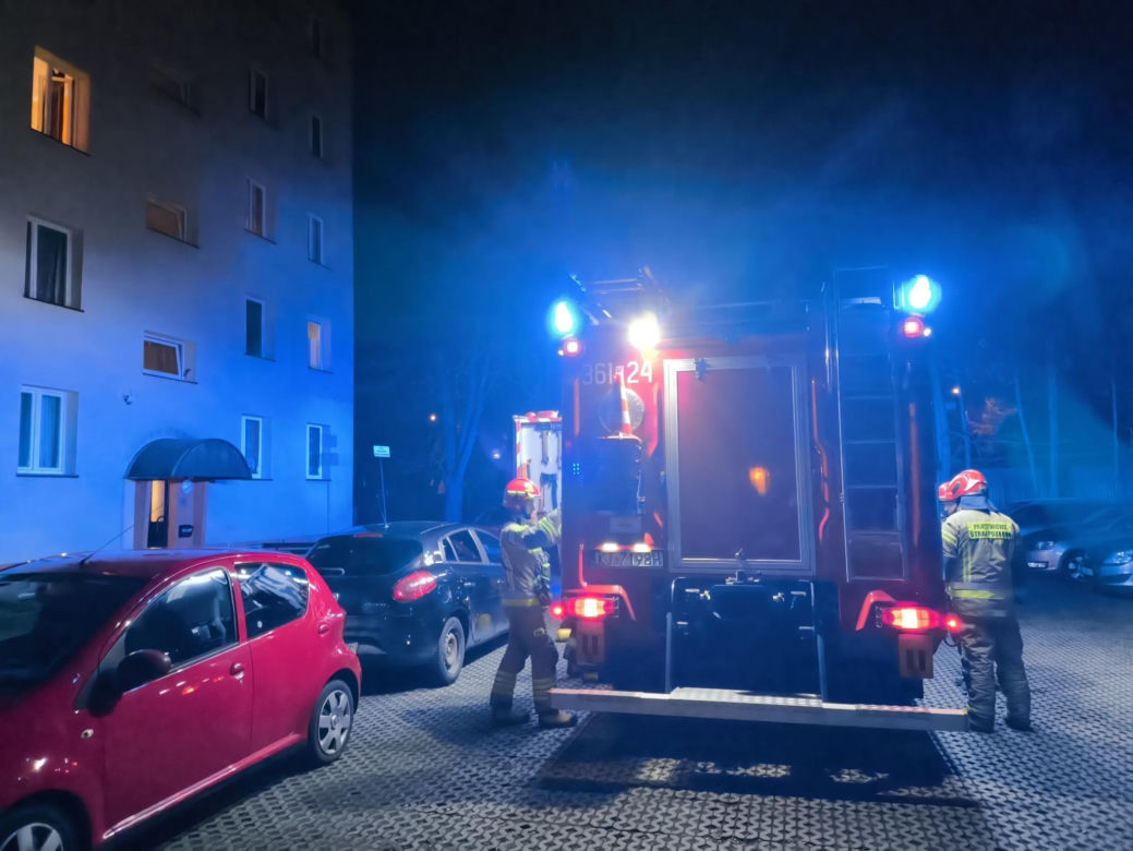 Tarnów. Bohaterski sąsiad uratował kobietę. Ryzykował życiem, żeby walczyć z ogniem