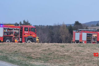 Wypadek w lesie w Czermnej. 10-latek spadł z ciągnika [ZDJĘCIA]