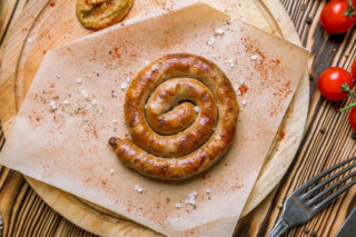 Kiszka ziemniaczana pieczona – chrupiąca skórka, soczysty środek i smak, który robi się sam w piekarniku