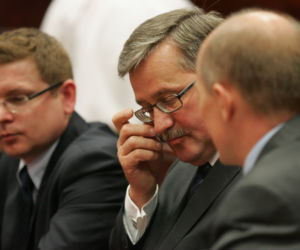 Bronisław Komorowski został zlustrowany - złożył prawdziwe zeznanie lustracyjne
