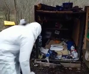 porywał dzieci i więził je w skrzyni