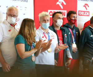 Polscy olimpijczycy wrócili do ojczyzny! Wzruszające sceny na Okęciu