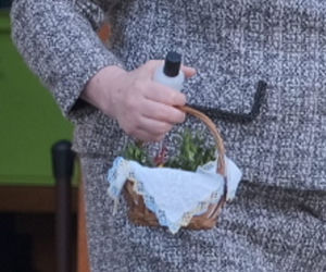 Krystyna Pawłowicz z wielkanocną święconką