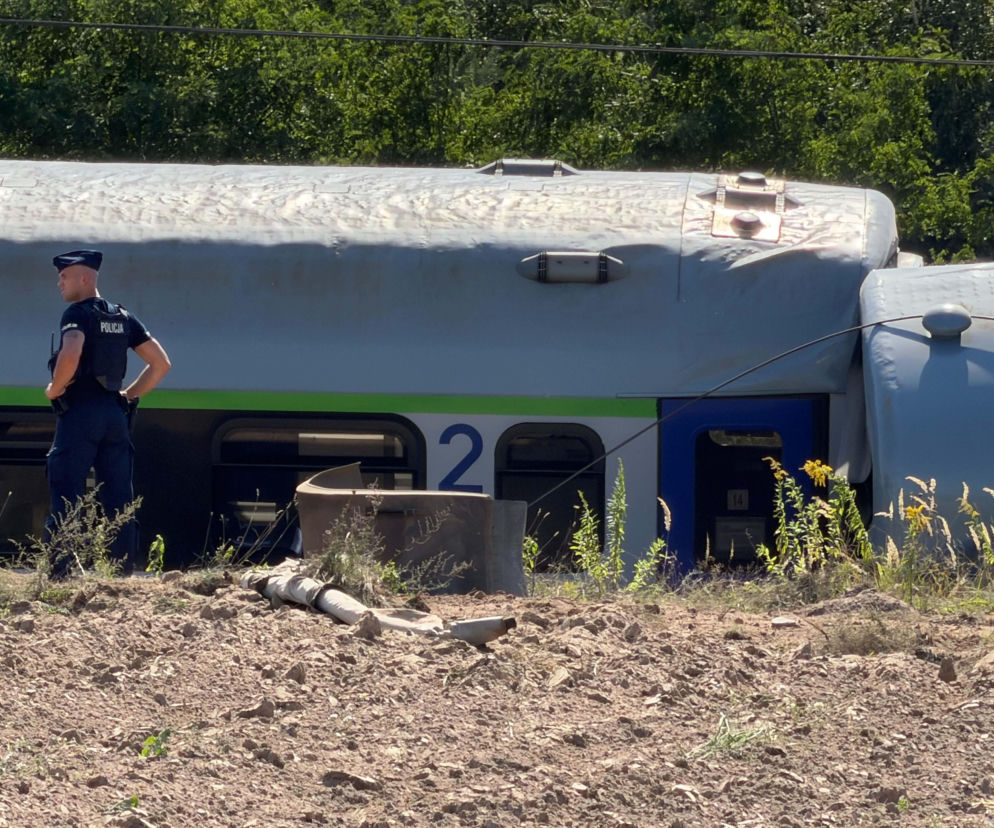 Katastrofa kolejowa na Mazowszu. Pociąg pasażerski zderzył się z ciężarówką
