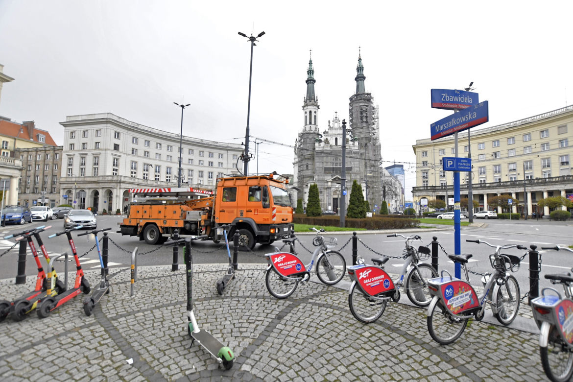 Zamkną plac Zbawiciela? Działacze chcą zrobić z ronda deptak