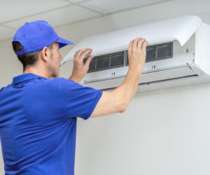 Serwis i czyszczenie klimatyzacji. Jaki jest zakres przeglądów? 