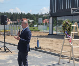 Ogromne centrum handlowe powstaje na Mazurach. Prace idą jak burza! [ZDJĘCIA]