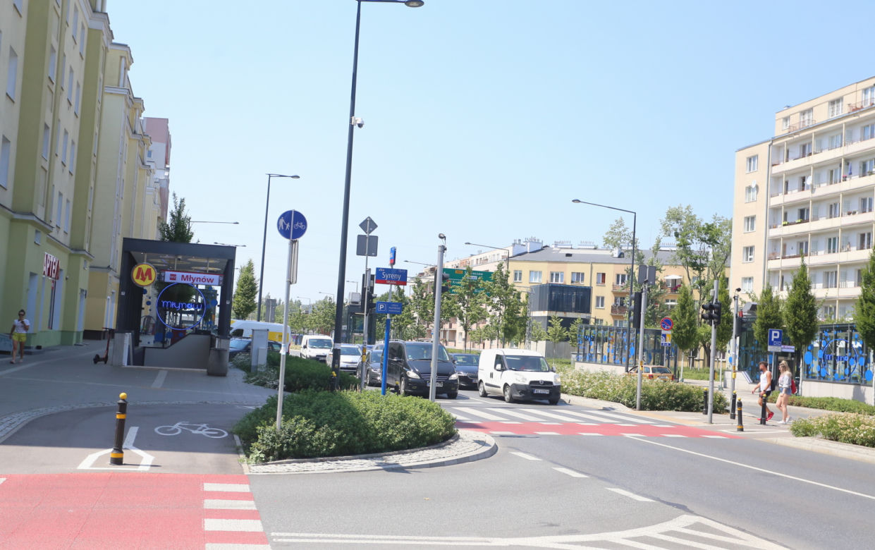 Wylali tu morze betonu”. Przy nowych stacjach metra na Bemowie zieleni jest jak na lekarstwo