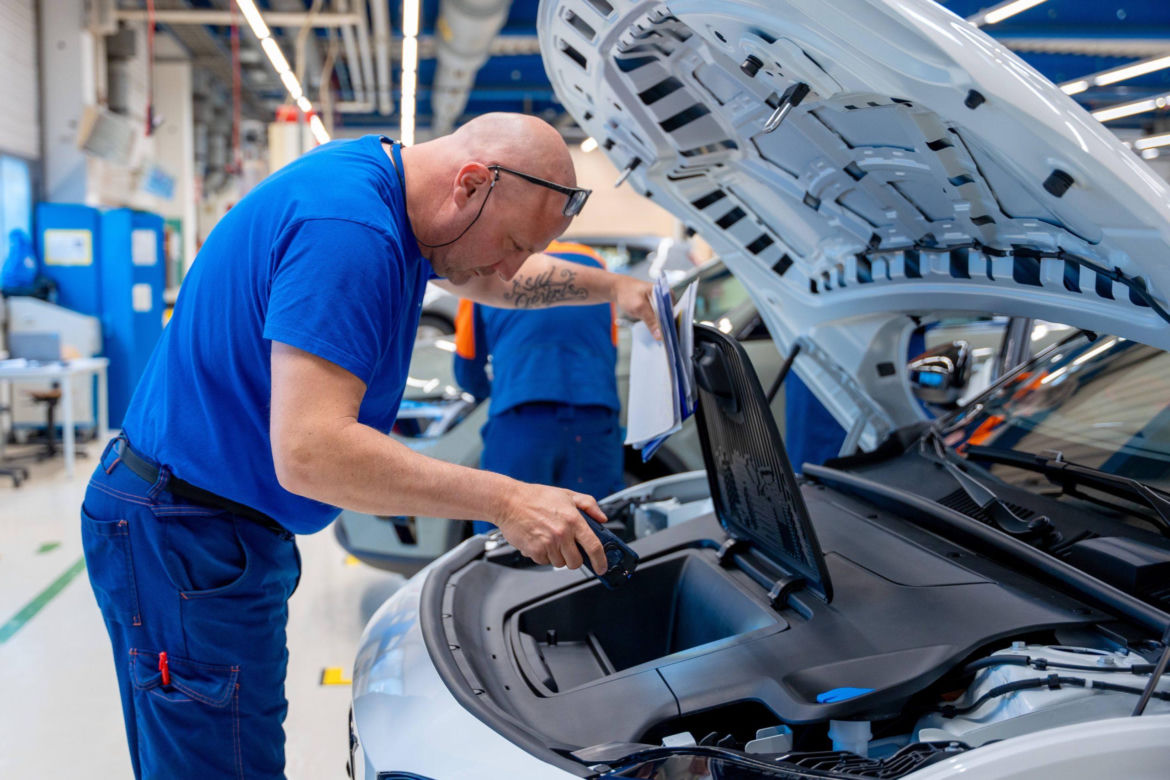 Produkcja Volvo EX30 w Gandawie
