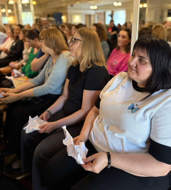 Świat Niebieskich Motyli w Starachowicach. Jak IV Ogólnopolska Konferencja zmienia rzeczywistość osób w spektrum autyzmu