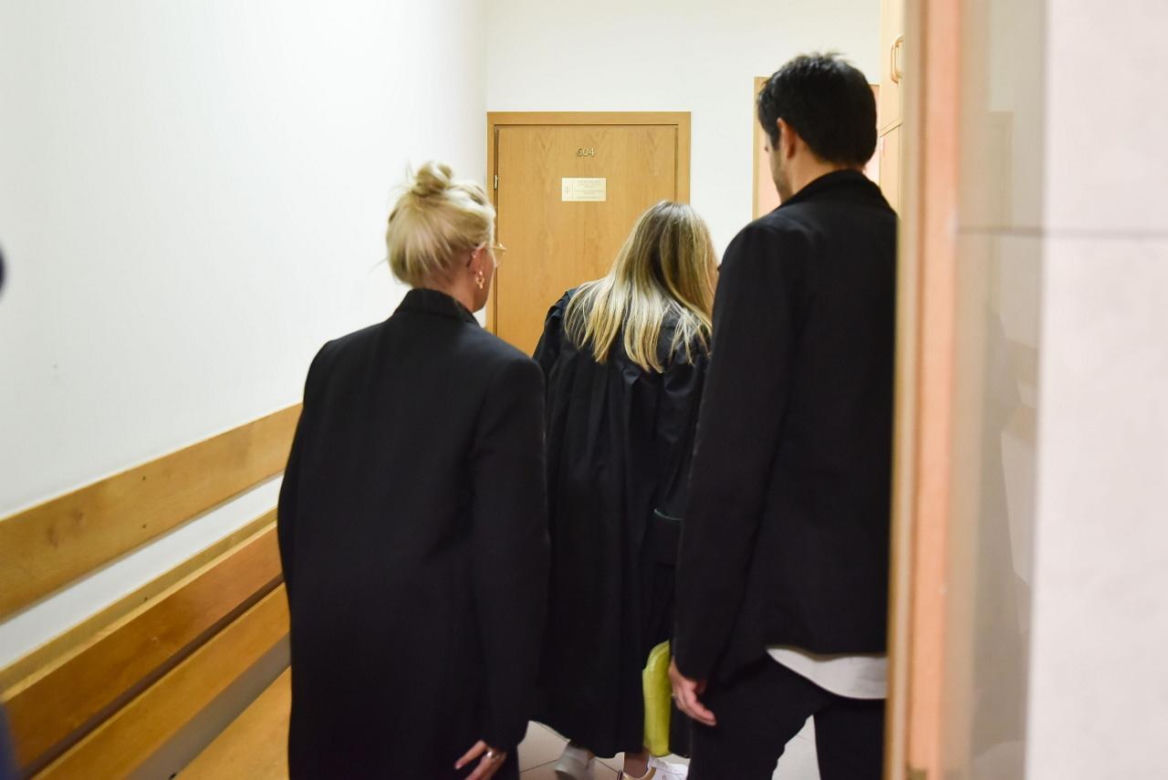 Mikołaj Krawczyk i Sylwia Juszczak w sądzie