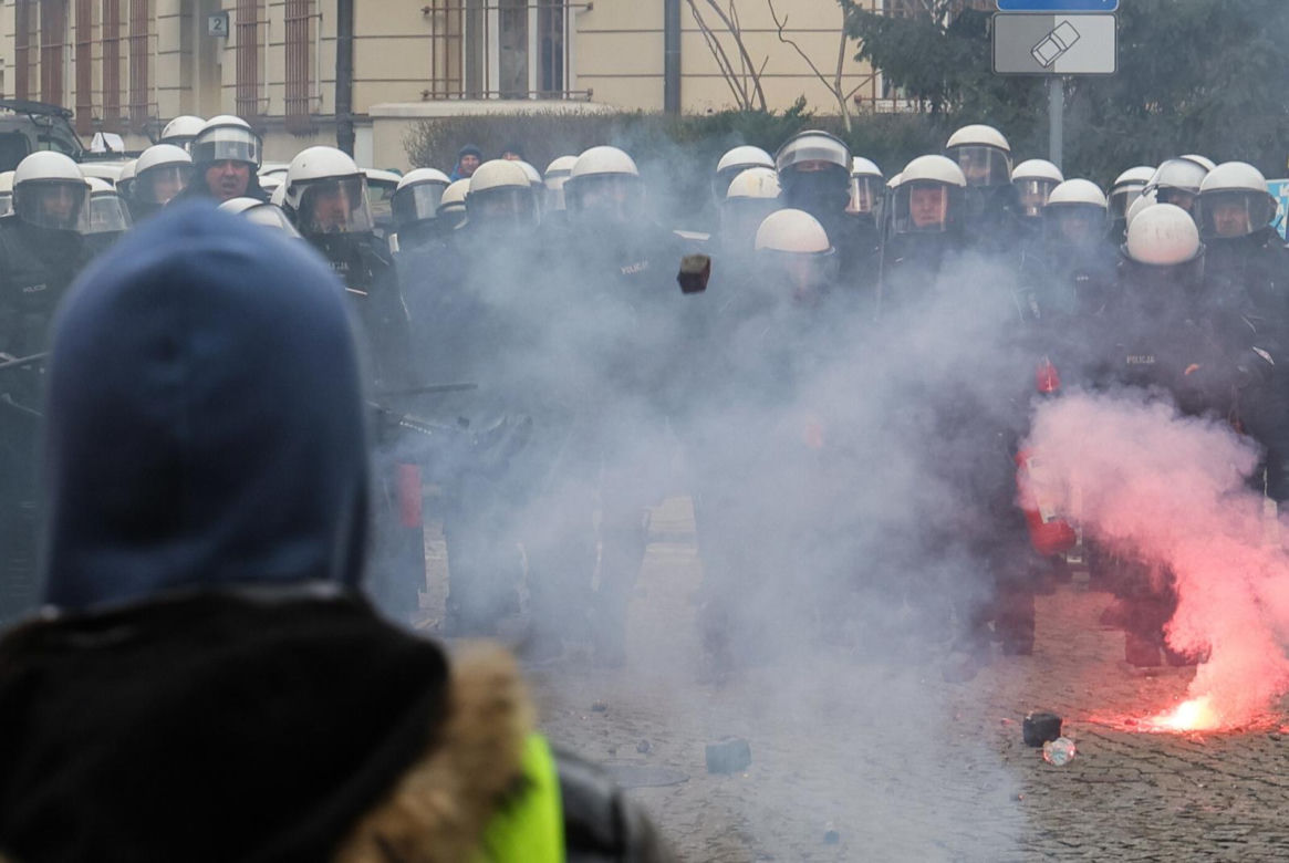 Protest rolników pod Sejmem - starcia z policją