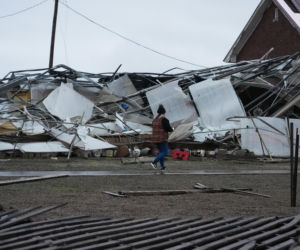Tornada i nawałnice uderzyły w Illinois i Indianę