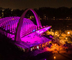 Spektakularna iluminacja Teatru Letniego w Szczecinie