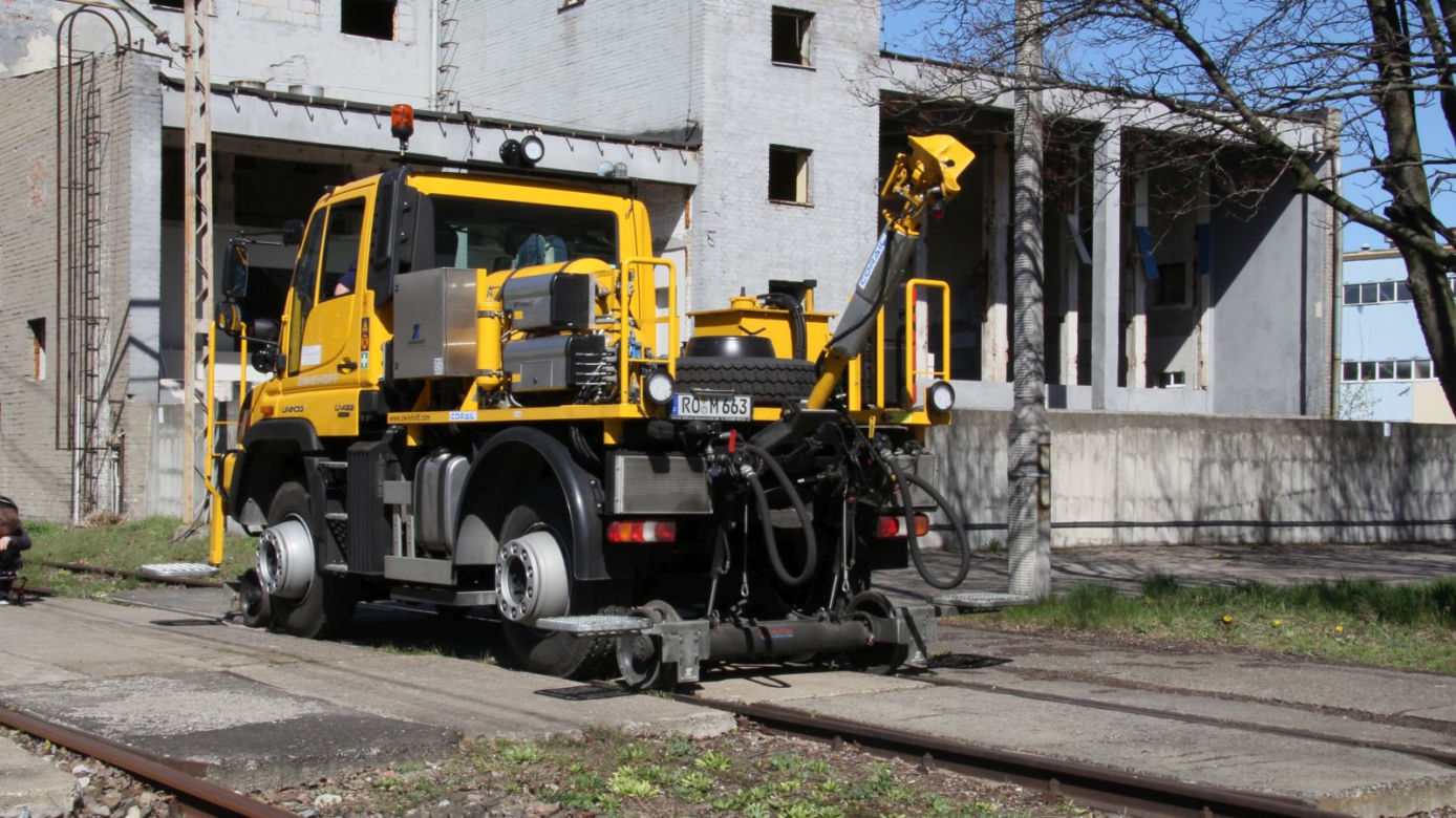 Specjalistyczny Mercedes Unimog