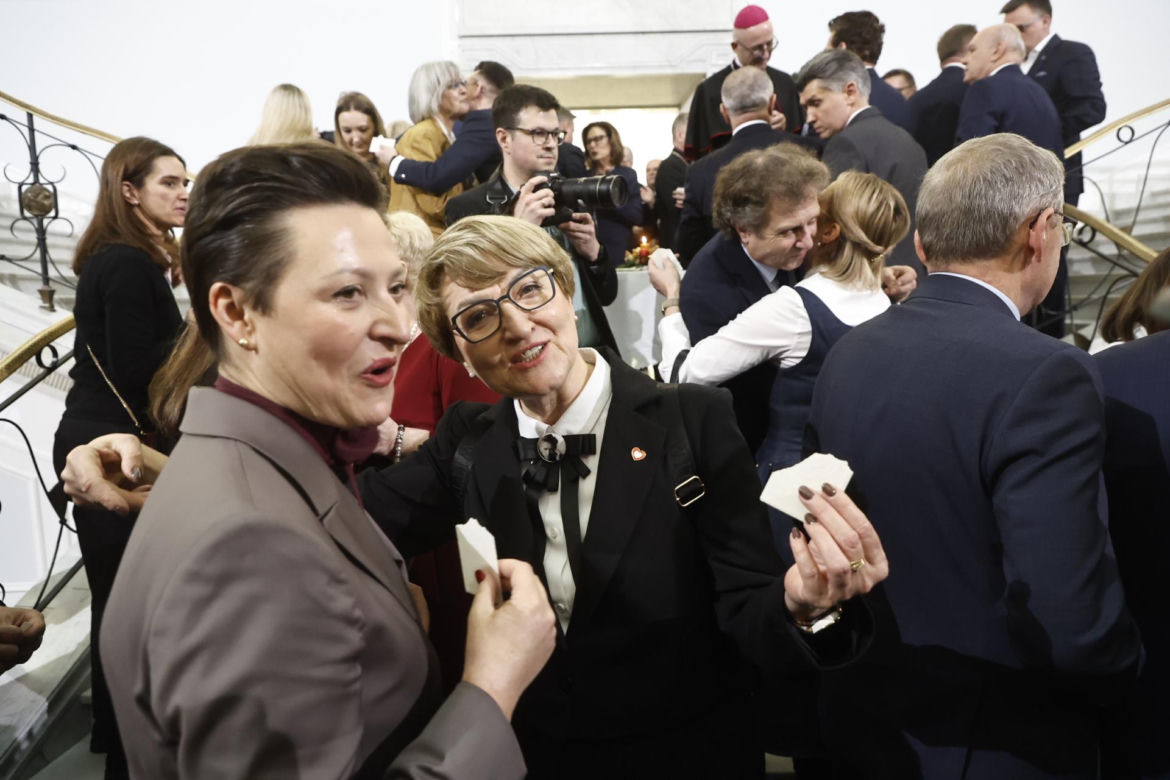 Połamali się opłatkiem w Sejmie