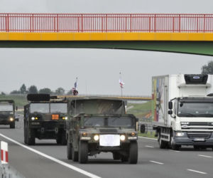 Śląskie: Wojsko na ulicach! Pancerne kolumny w kilku miastach. O co chodzi?