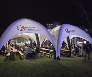 Magia świąt na kampusie Politechniki Bydgoskiej. Za nami coroczny jarmark