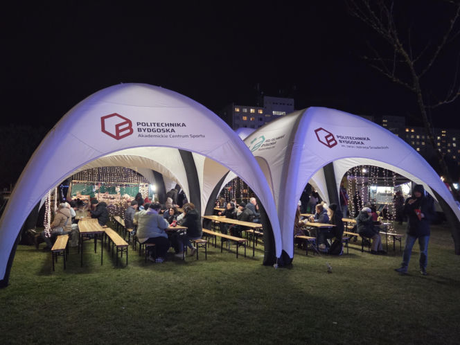 Magia świąt na kampusie Politechniki Bydgoskiej. Za nami coroczny jarmark