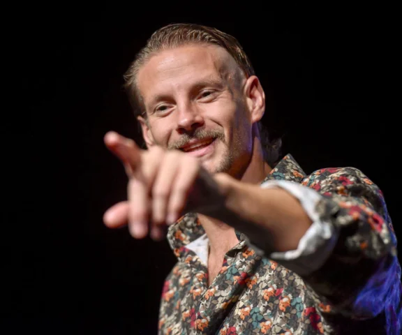 Sebastian Fabijański na Eurowizji 2027? Może zostać reprezentantem Polski!