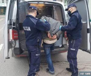 BOGA się nie bali! Ukradli kościelną skarbonkę w sanktuarium w Sulisławicach!