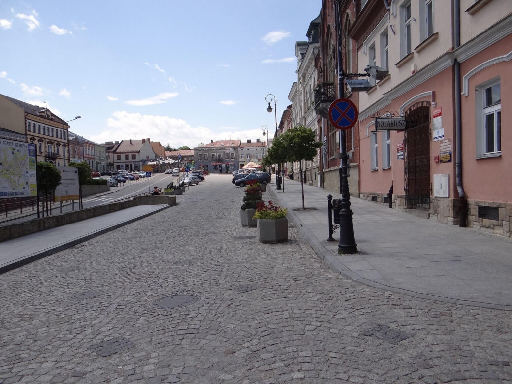 To jedno z najsławniejszych miast w Małopolsce. Znajduje się w nim najpiękniejsza plebania