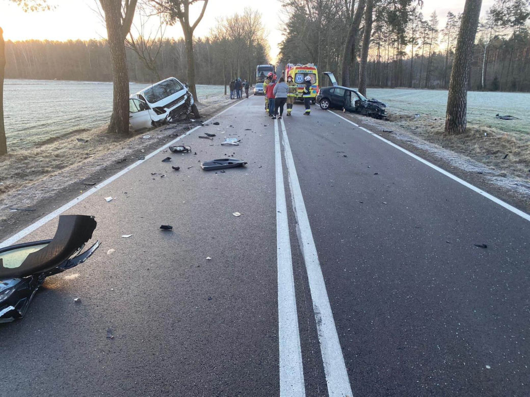 Mały Płock. Zderzenie seata z fordem na DK 63 [ZDJĘCIA]