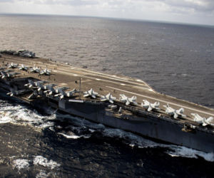 Gigantyczny koszt i polityczna presja. Marynarka Wojenna USA dokonuje przeglądu lotniskowców typu Ford