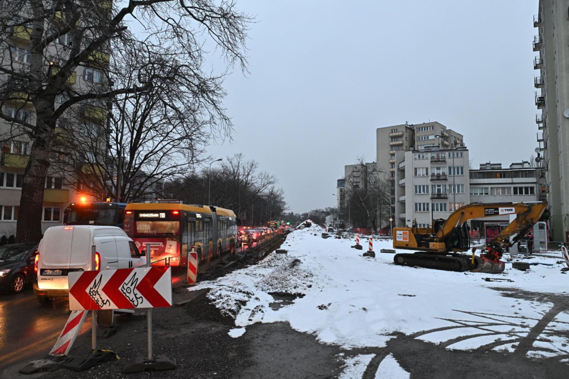 Paraliż na Mokotowie, zamknęli ważne skrzyżowanie. Kierowcy utknęli w korkach, autobusy na objazdach
