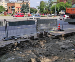 Prace przy budowie węzła przesiadkowego Krakowska-Planty w Tarnowie