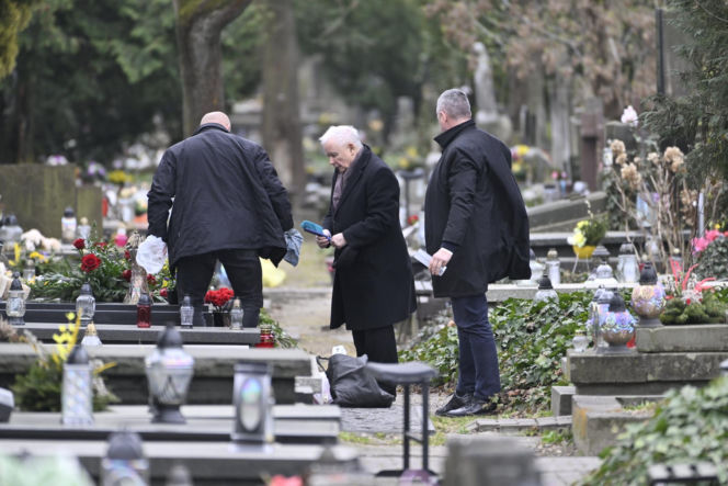 Tak Jarosław Kaczyński spędził Wielką Sobotę