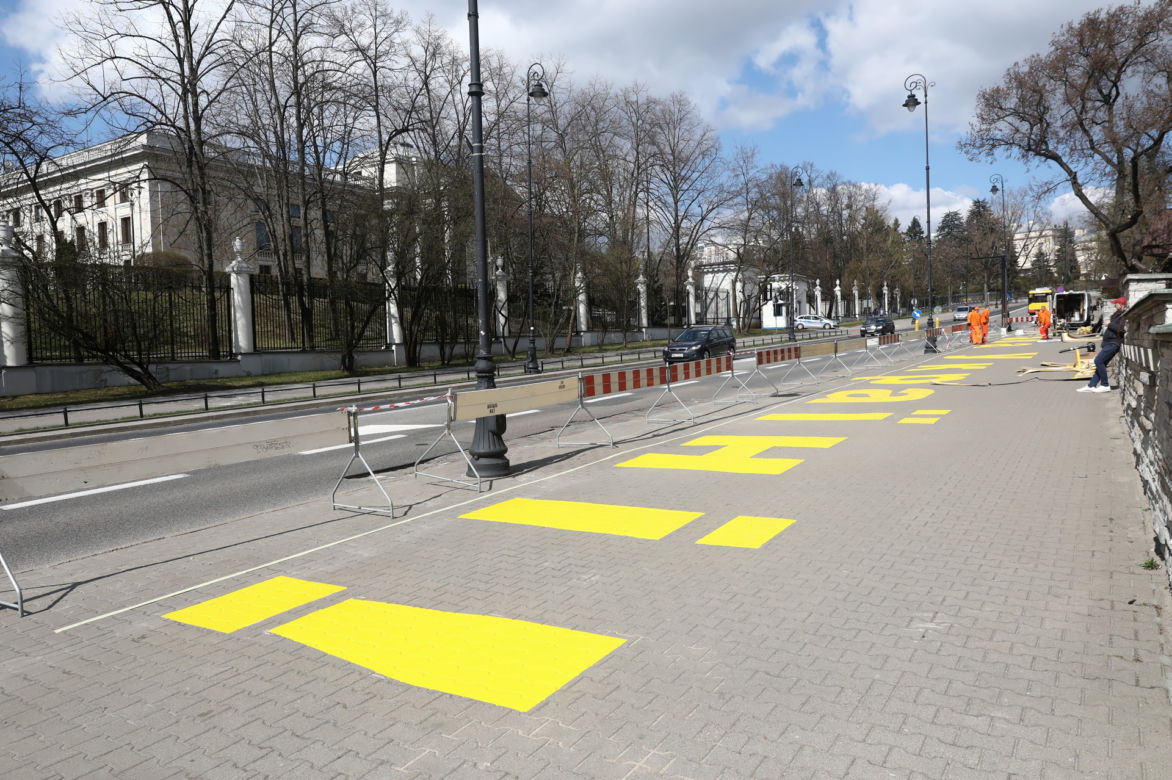 "Powstaje ogromny napis przed ambasadą. Rosjanie będą wściekli"